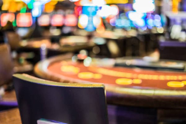 how to bet on football games at casino